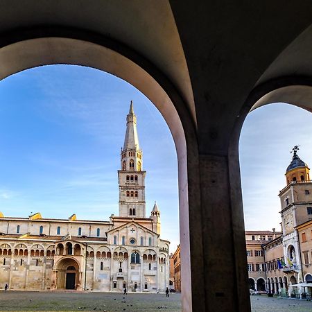 Modena Visit Apartment Екстер'єр фото