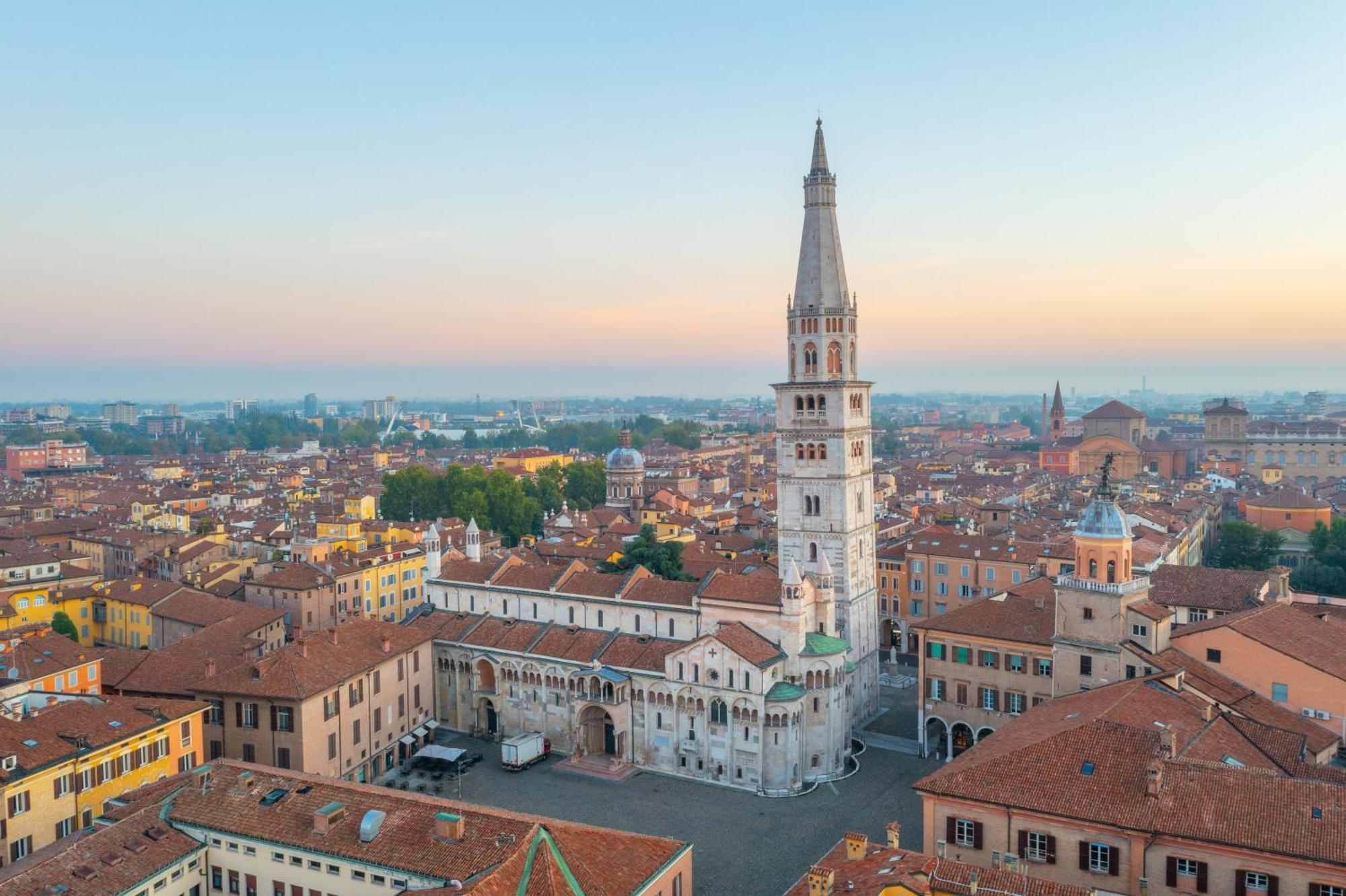 Modena Visit Apartment Екстер'єр фото