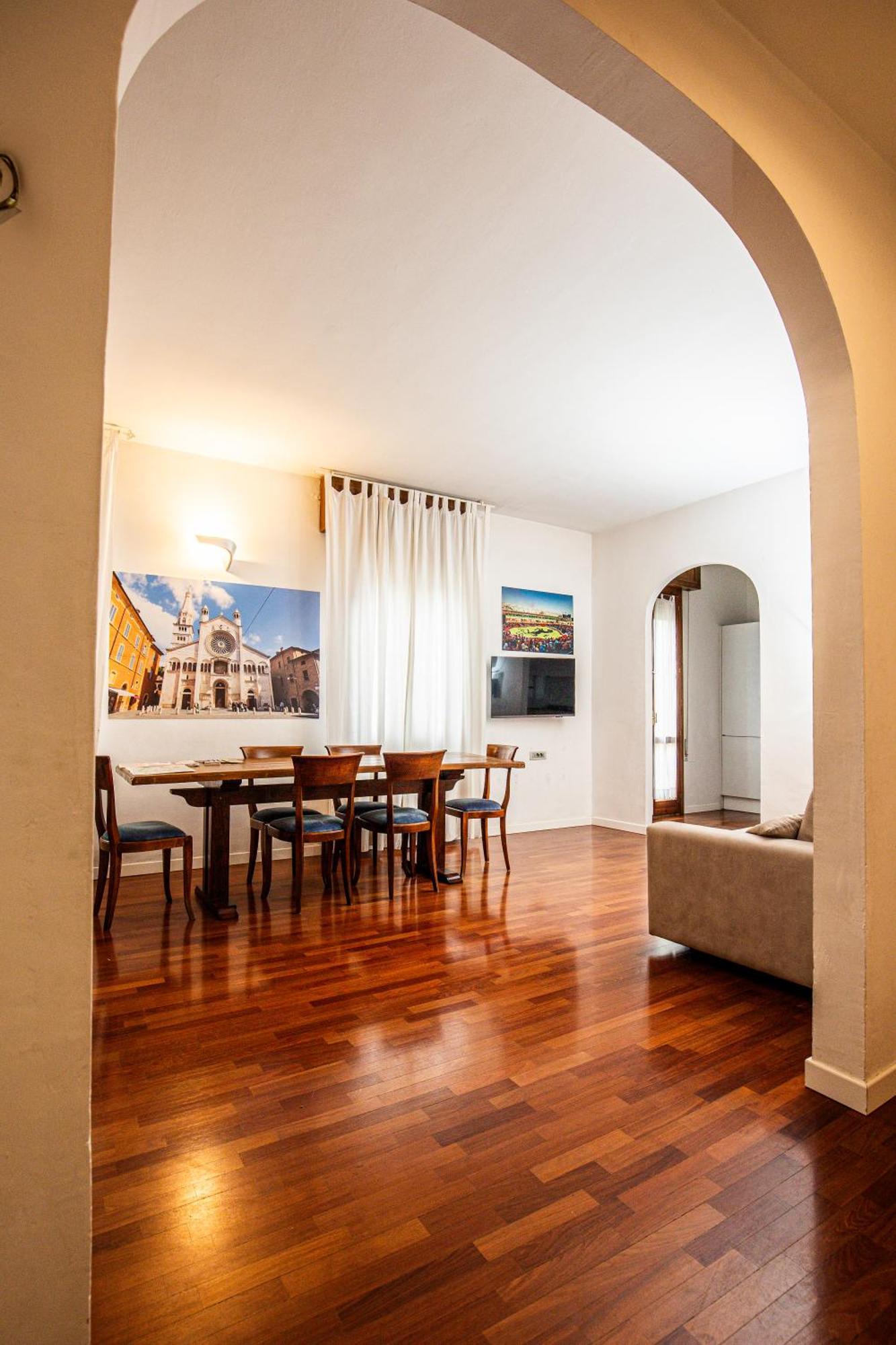Modena Visit Apartment Екстер'єр фото