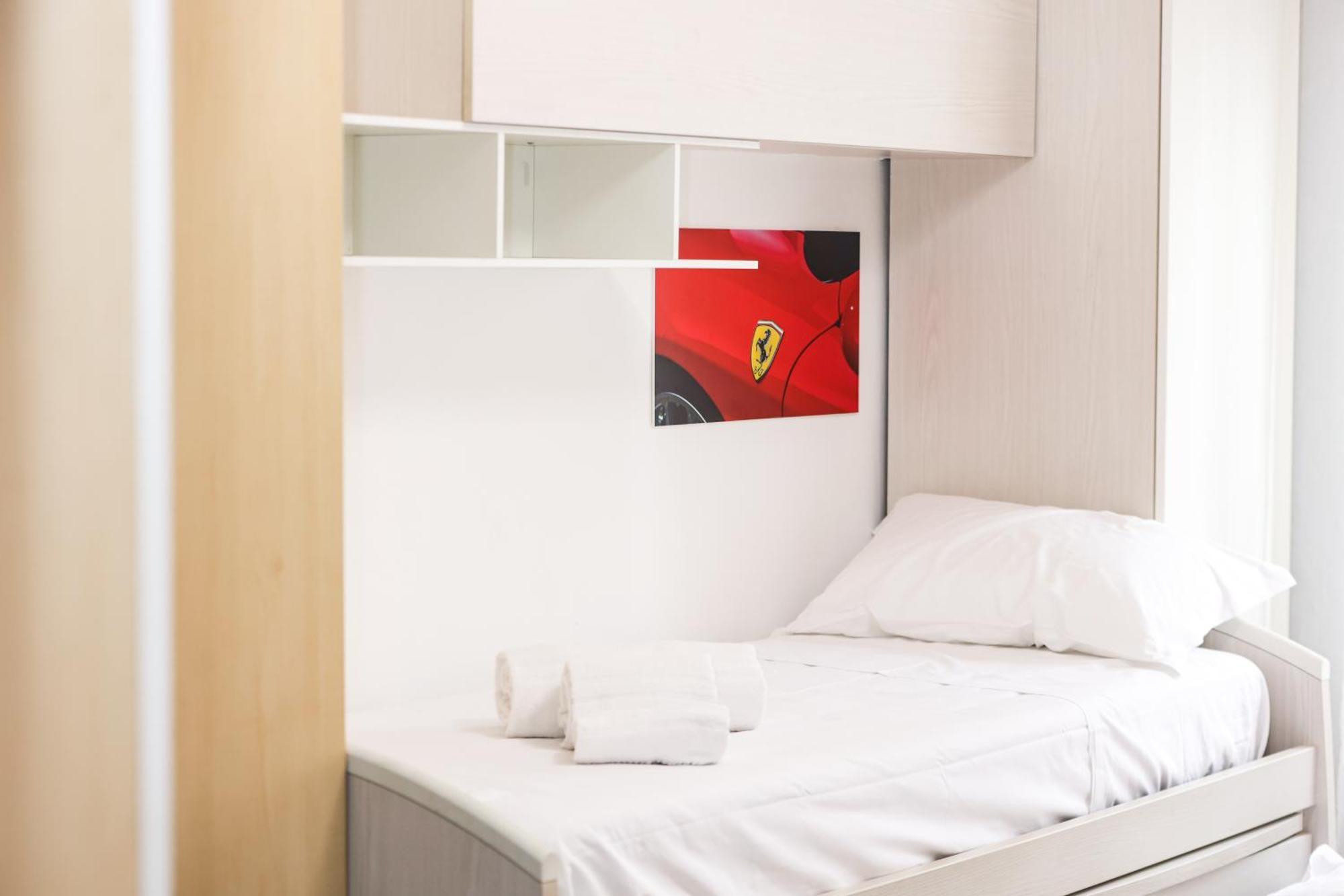 Modena Visit Apartment Екстер'єр фото