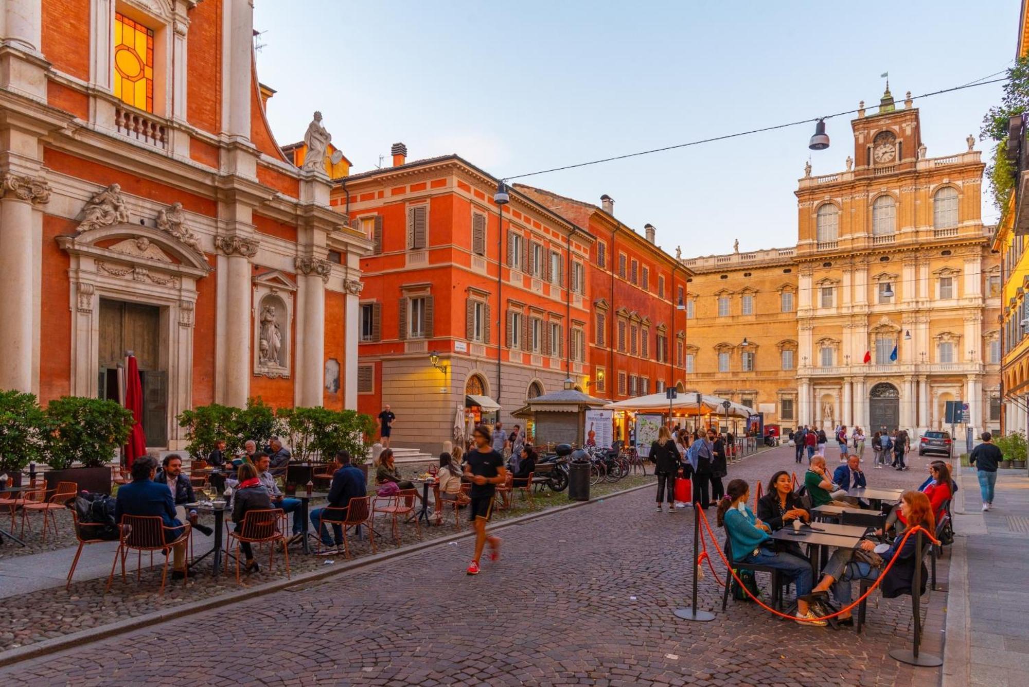Modena Visit Apartment Екстер'єр фото